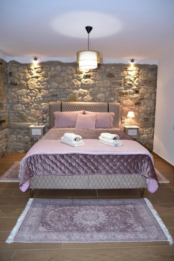 Elen'S Suites Pramanta Esterno foto