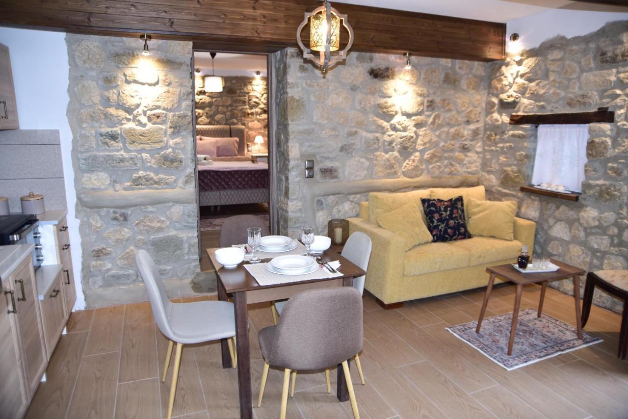 Elen'S Suites Pramanta Esterno foto