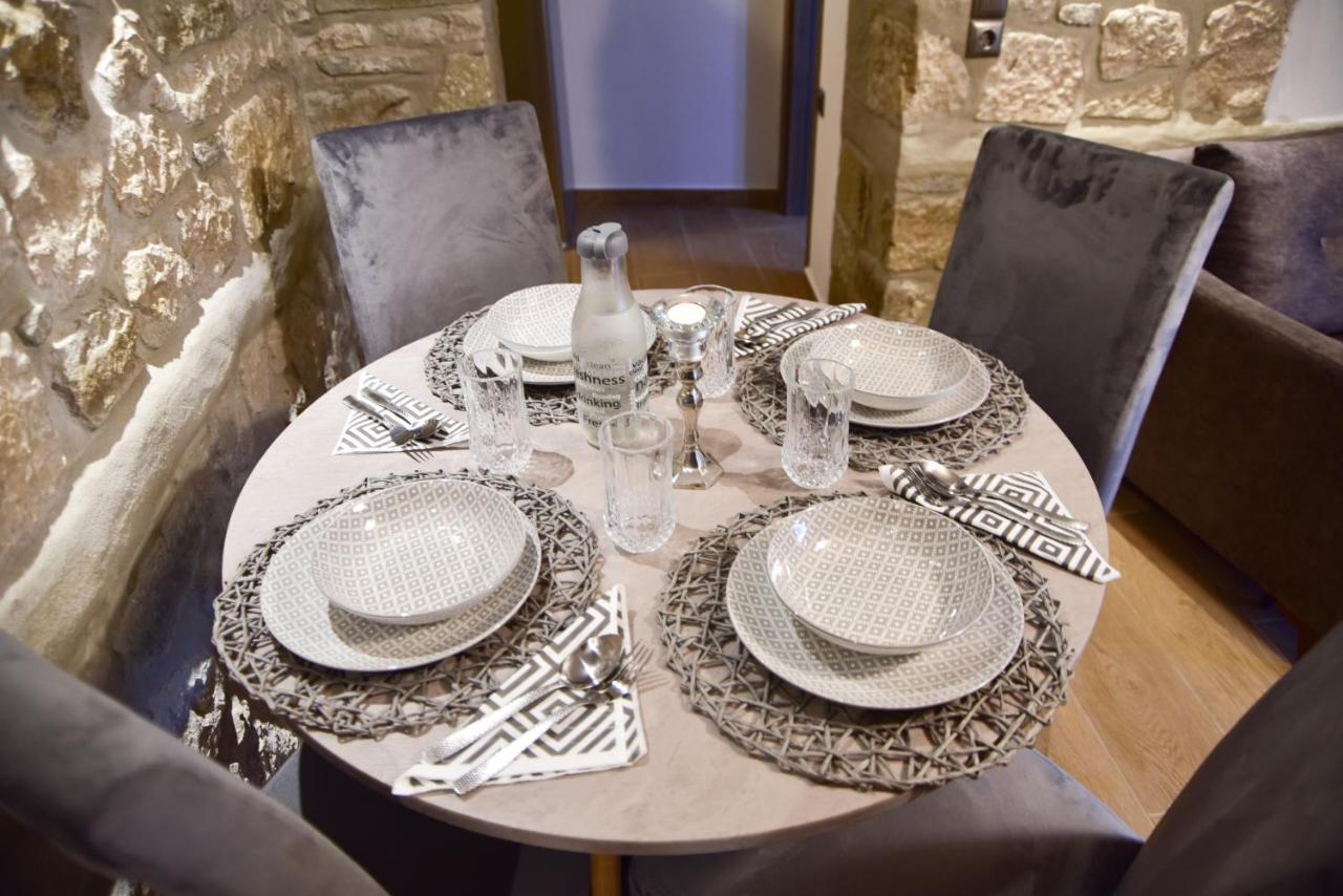 Elen'S Suites Pramanta Esterno foto