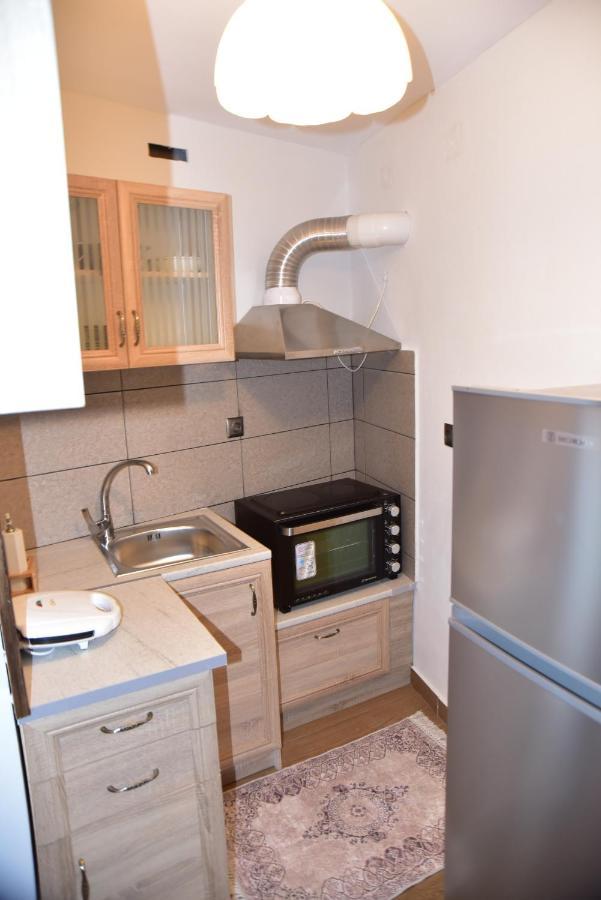 Elen'S Suites Pramanta Esterno foto