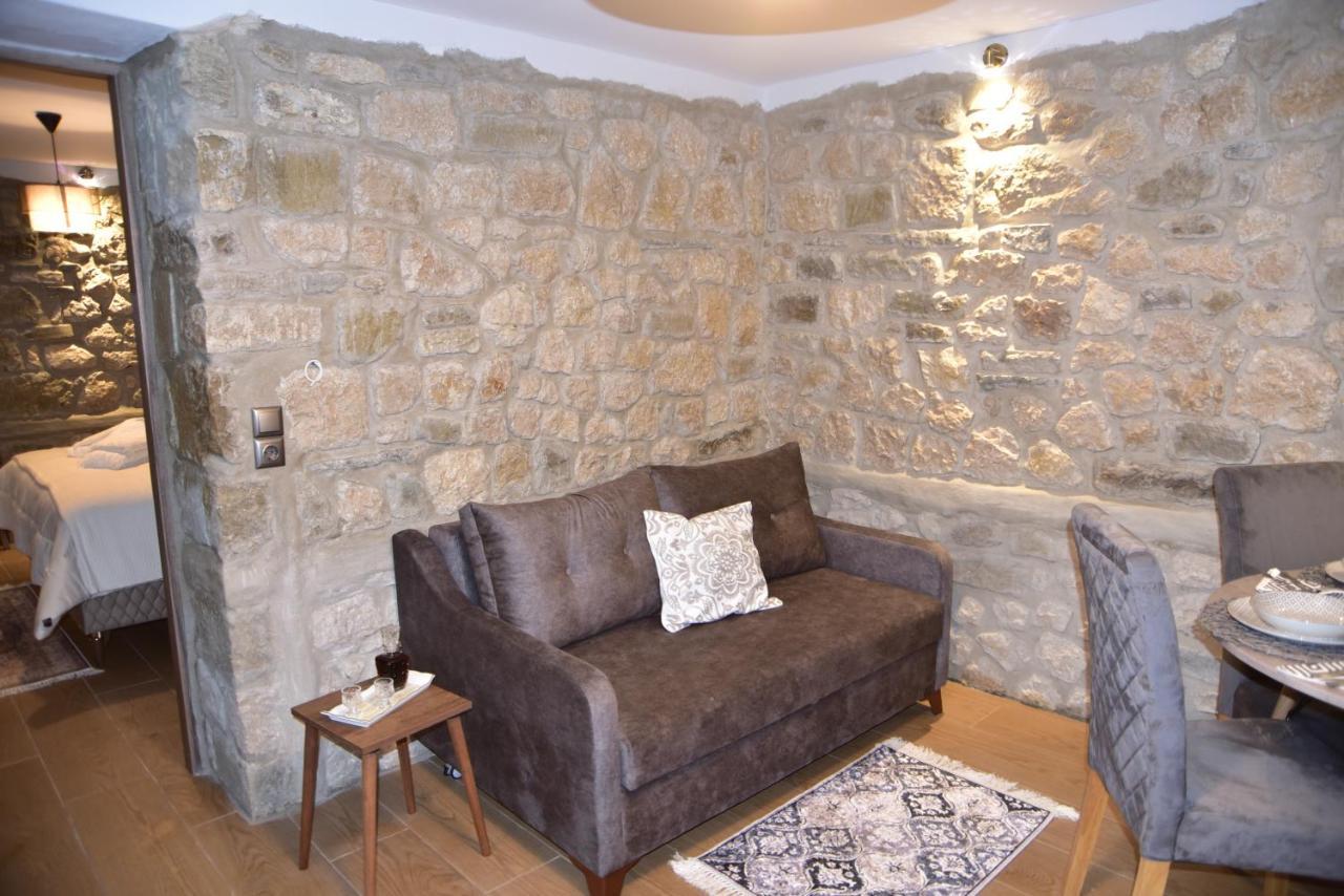 Elen'S Suites Pramanta Esterno foto