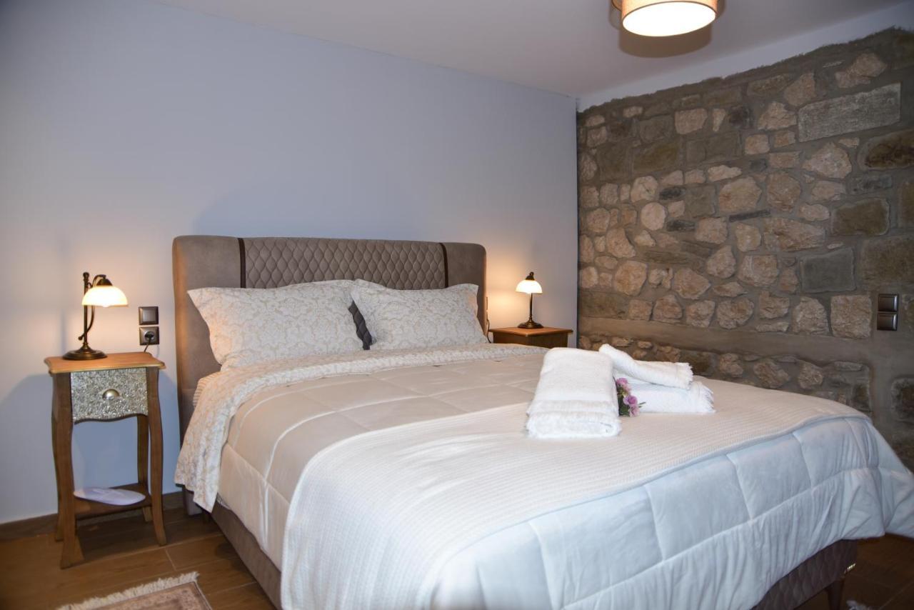 Elen'S Suites Pramanta Esterno foto
