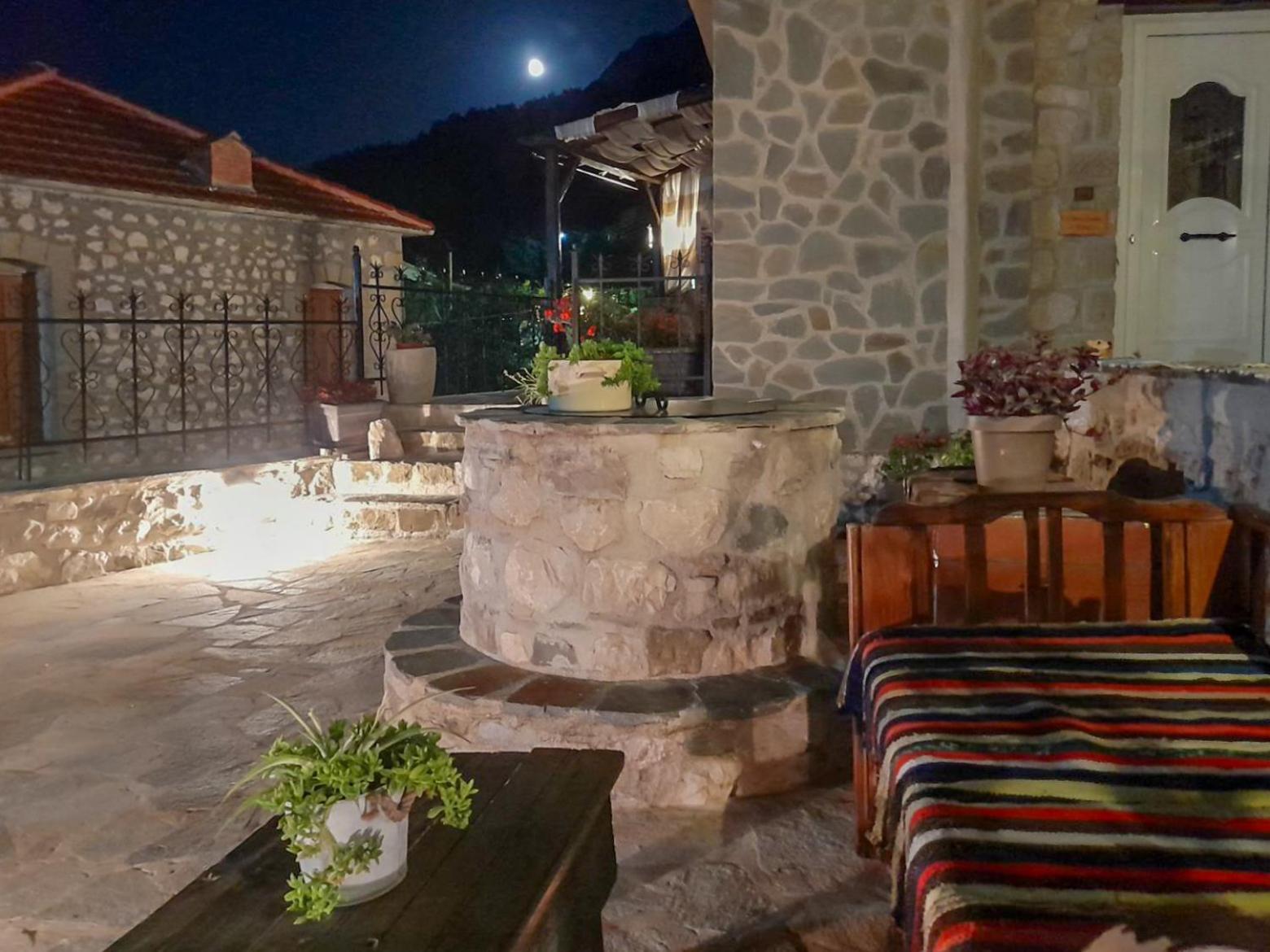 Elen'S Suites Pramanta Esterno foto