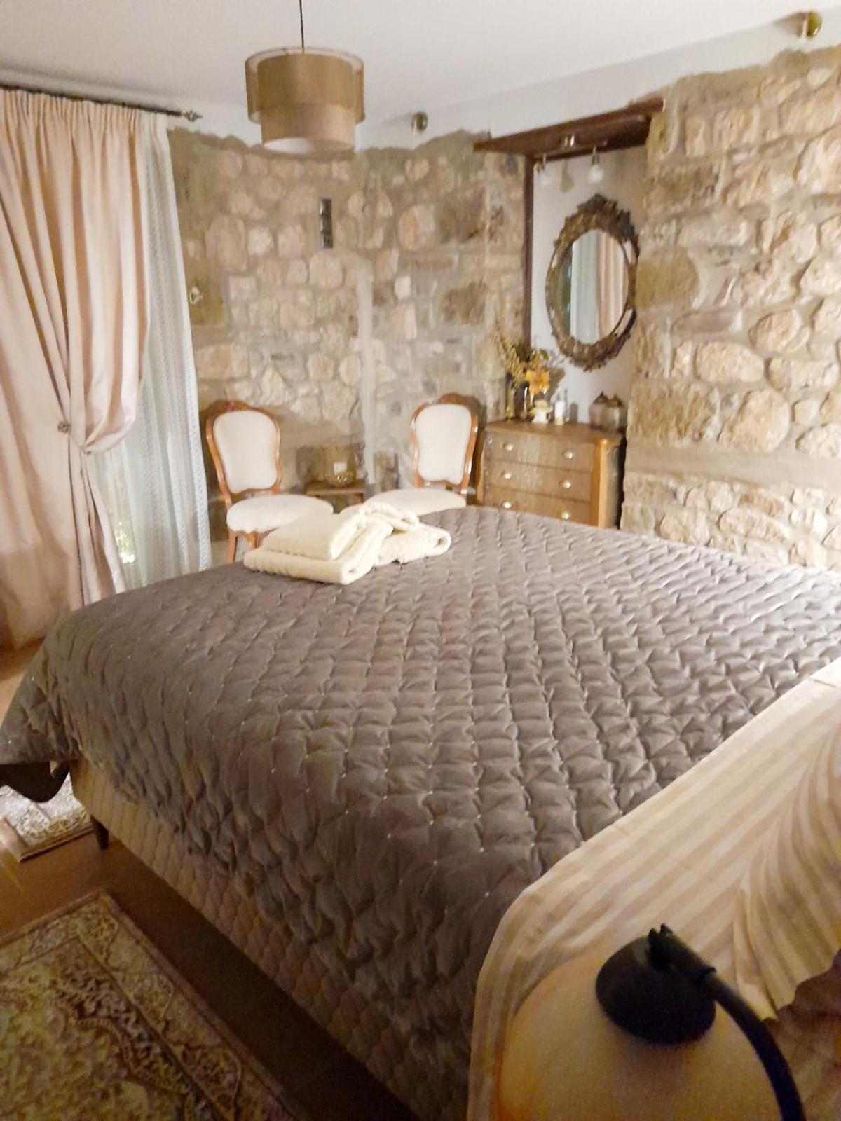 Elen'S Suites Pramanta Esterno foto