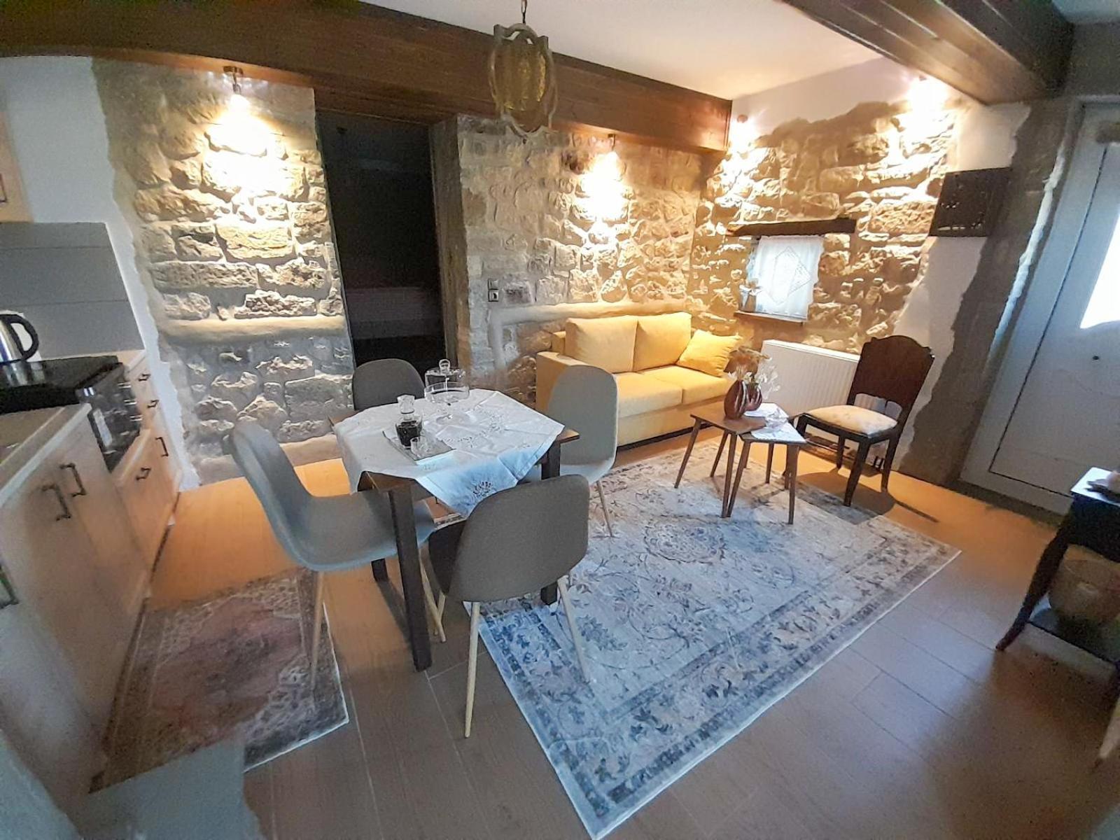 Elen'S Suites Pramanta Esterno foto